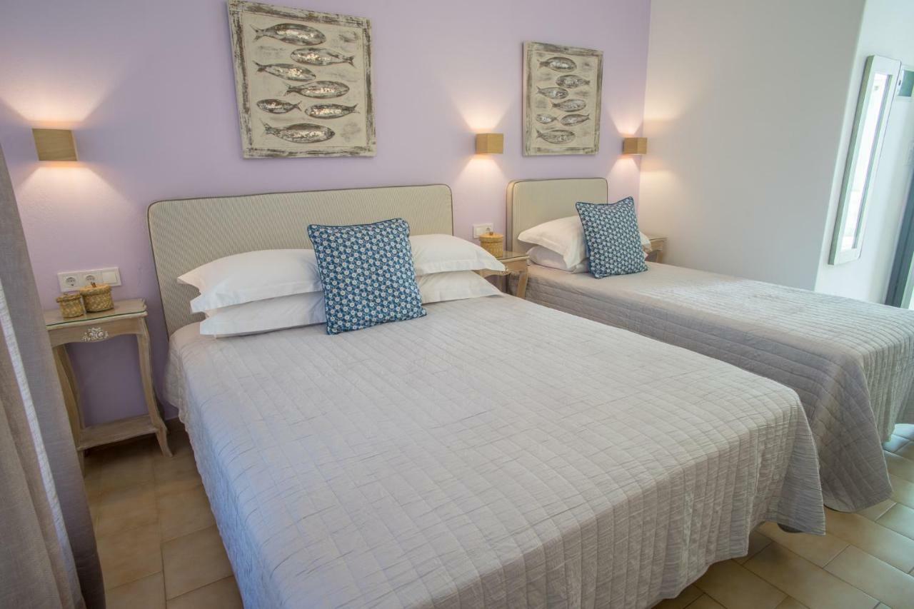 Cyclades Hotel