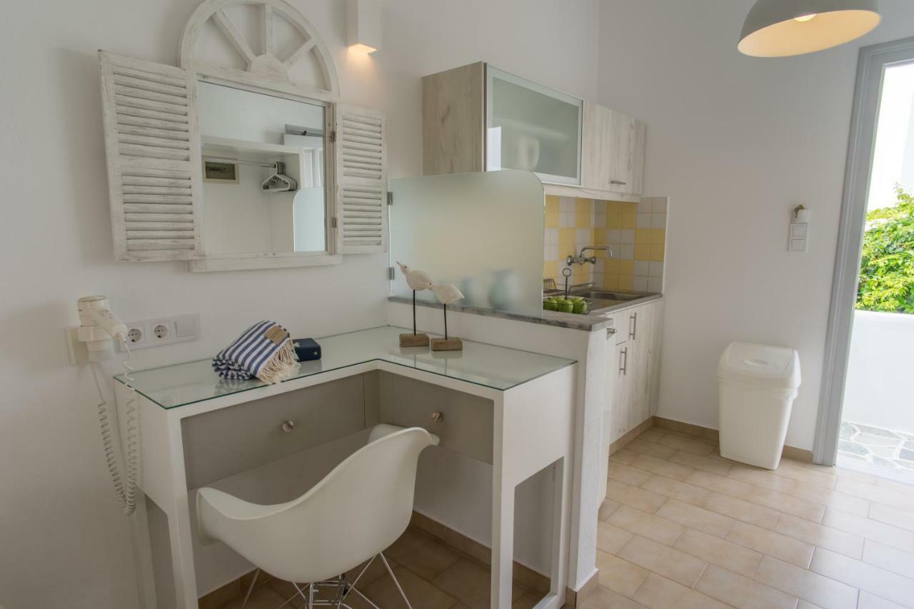 Cyclades Hotel 2*